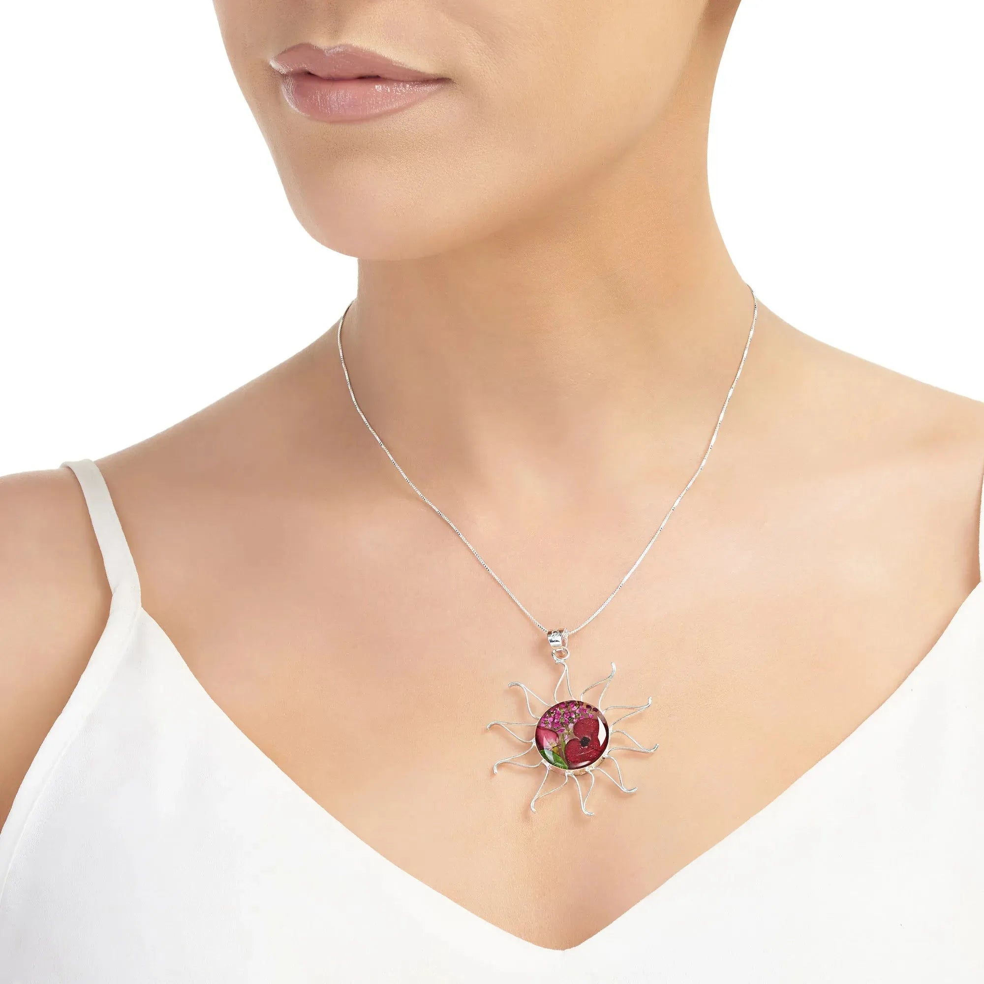 Naszyjnik słońce wykonany ręcznie z prawdziwych kwiatów marki Shrieking Violet - Poppy & Rose