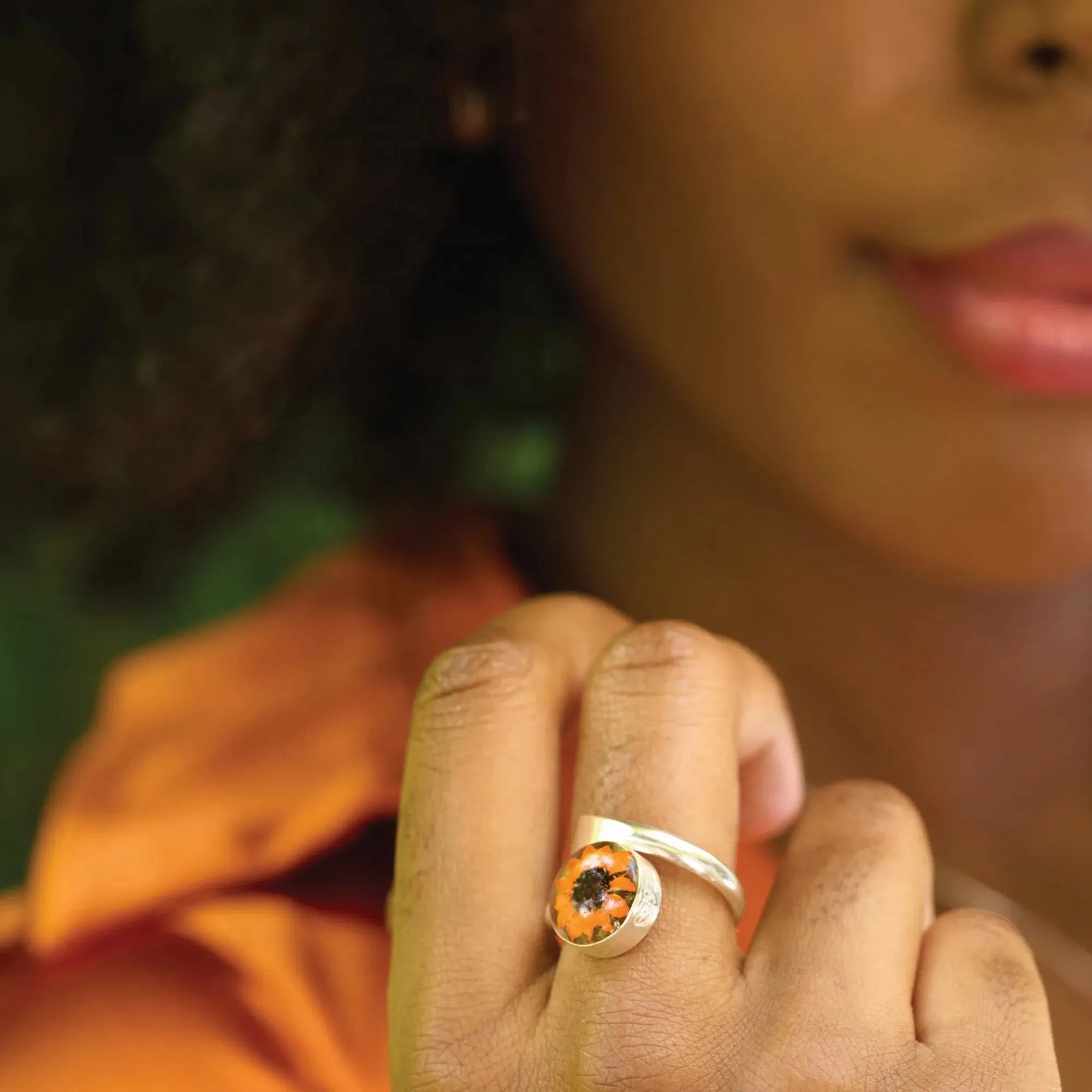 Joias de girassol da Shrieking Violet® Anel ajustável em prata esterlina com uma flor real. Presente ideal para uma amiga especial, mãe, esposa