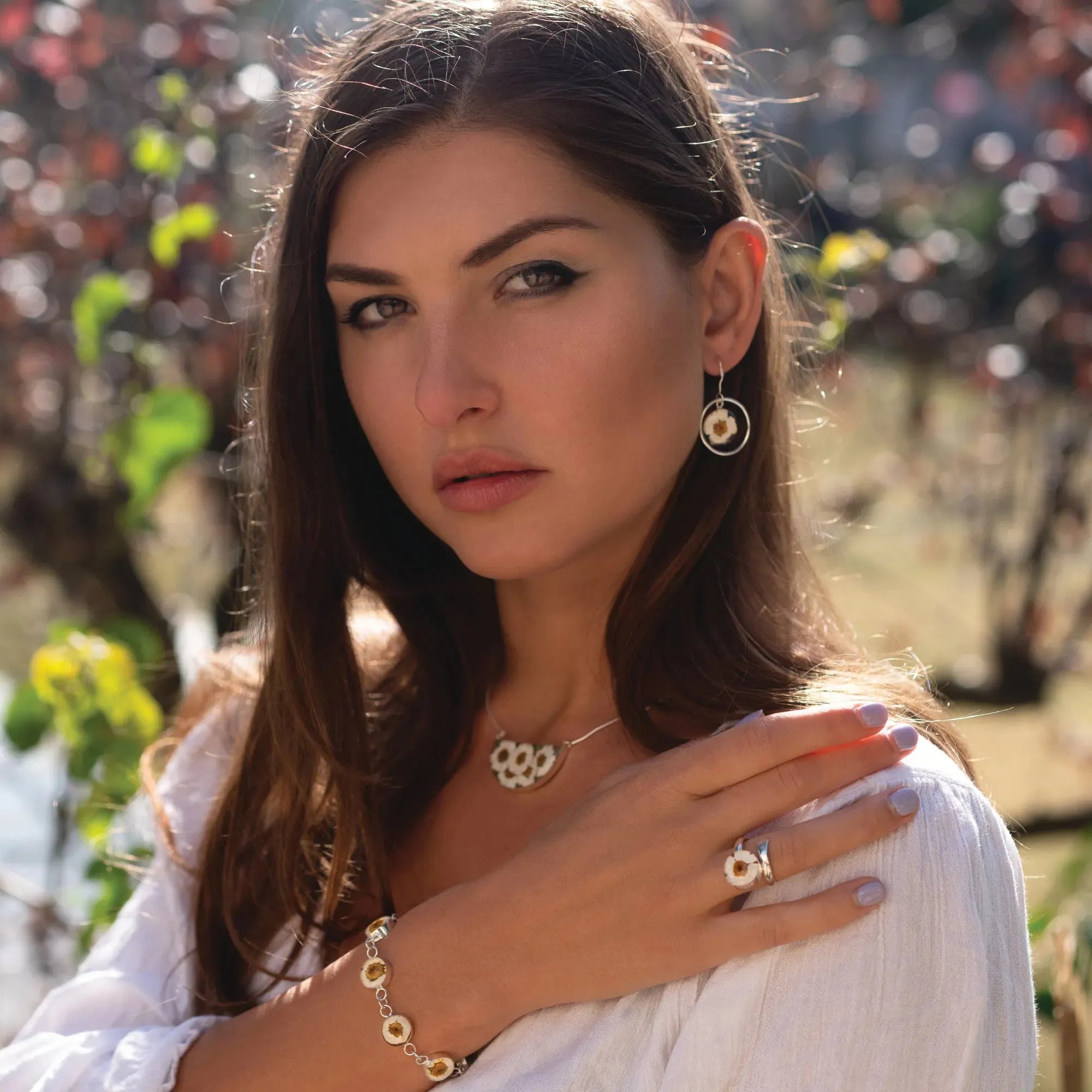 Broche de plata | Margarita | Media Luna