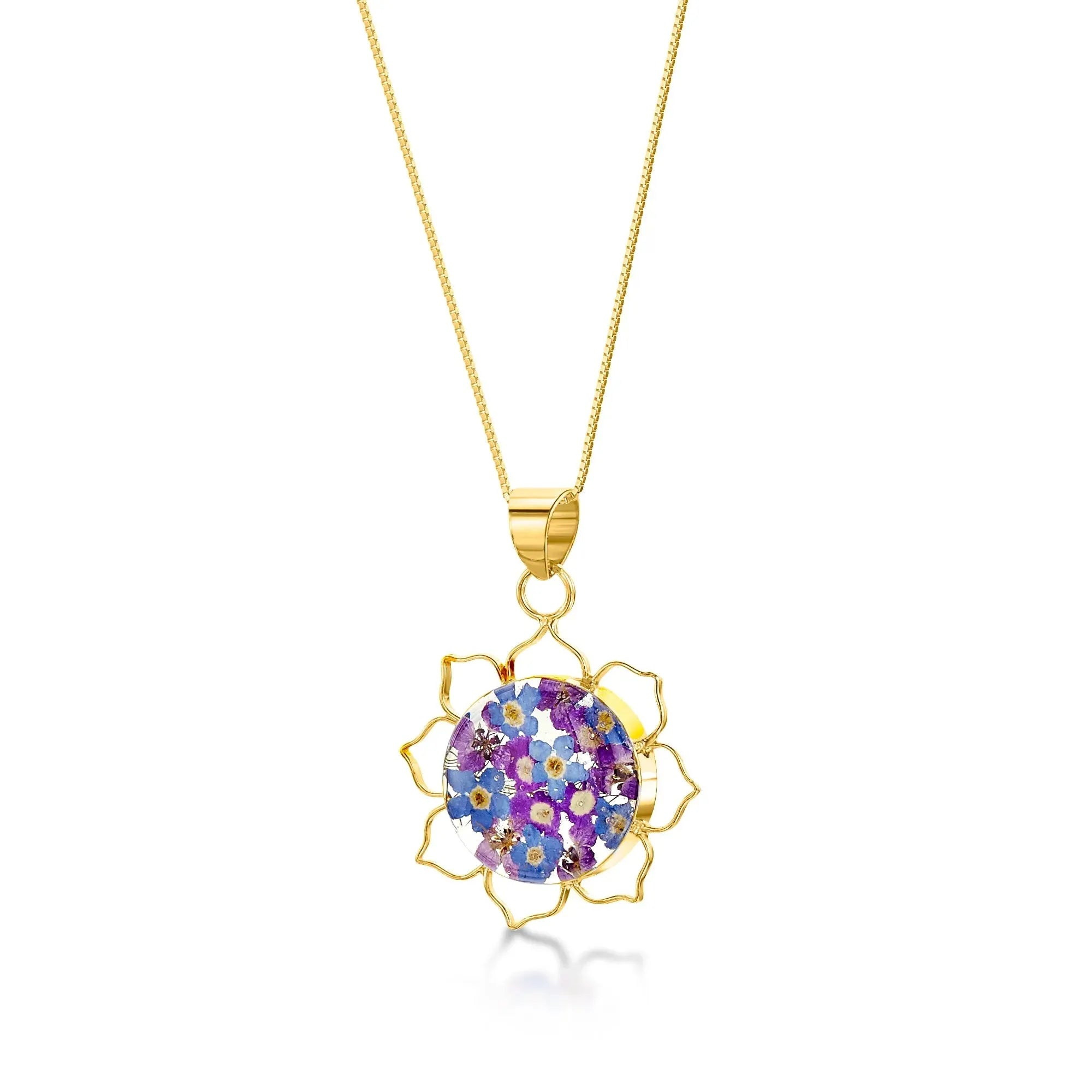 Colgante de flor de loto Purple Haze en plata de ley | Shrieking Violet®