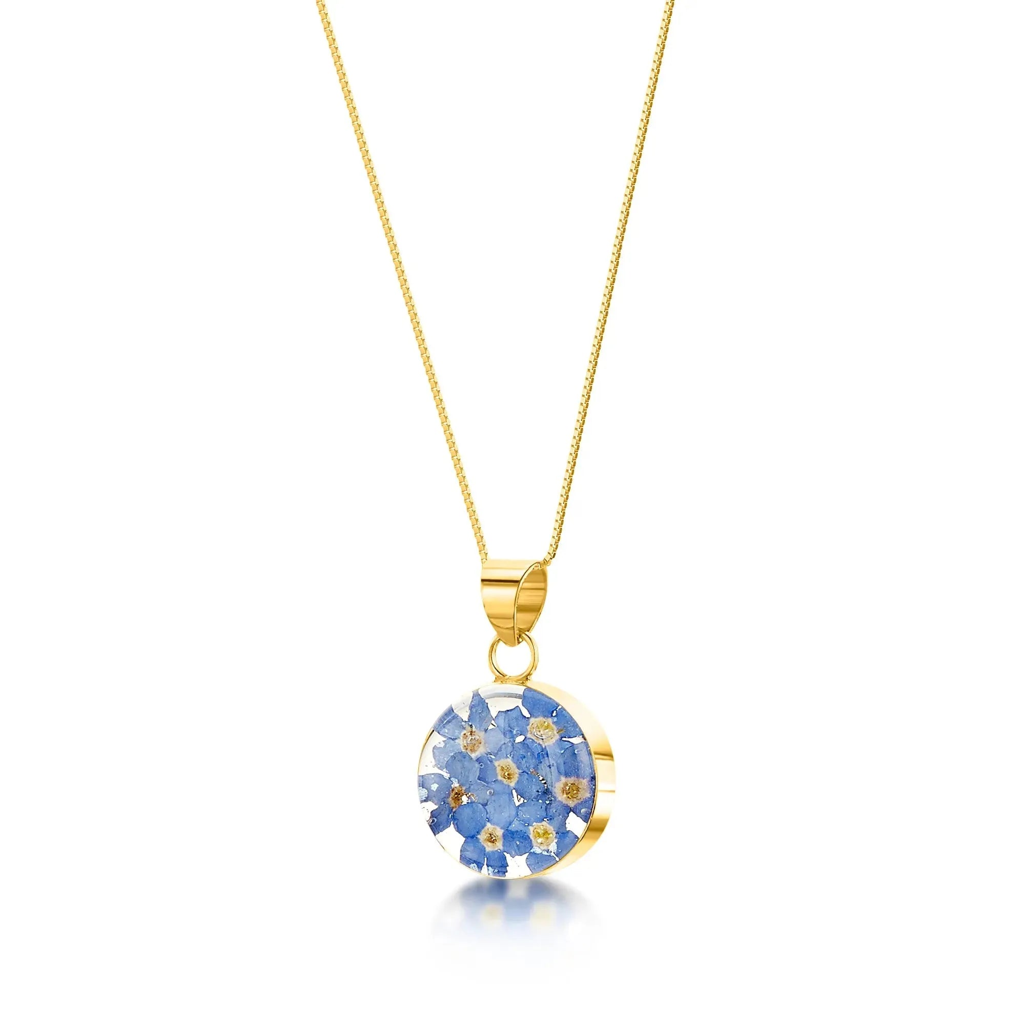 Collier myosotis par Shrieking Violet® Pendentif rond en argent sterling avec de vrais myosotis. Parfait pour la fête des Mères ou les bijoux de demoiselle d'honneur.